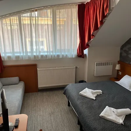 Konig Hotel 3*