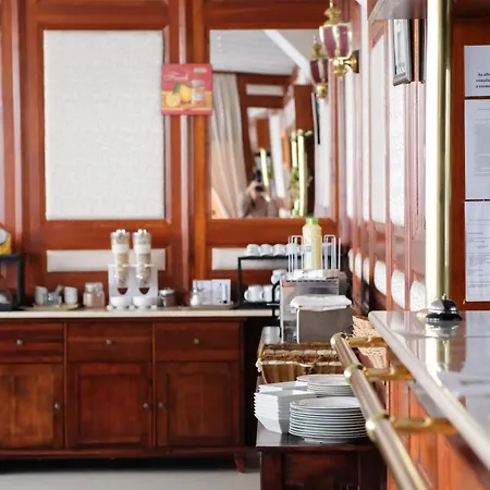 Koenig Hotel 3*